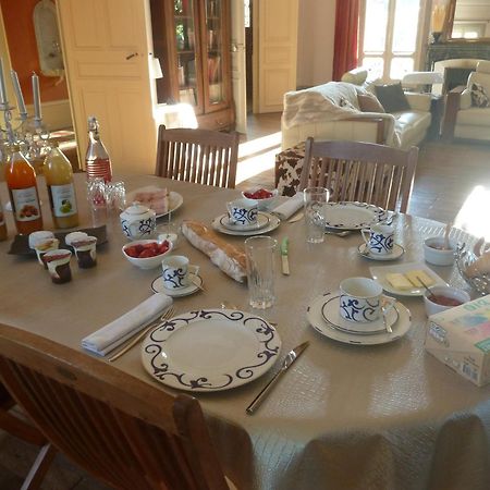 Les Palmiers Bed & Breakfast Mauves ภายนอก รูปภาพ